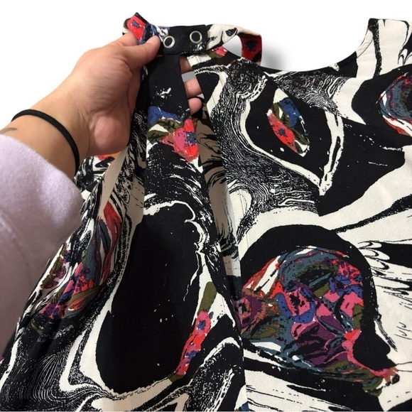 Free People Black White Red Drift Away Cold Shoulder Tunic Top - Size XSmall - Picture 5 of 11